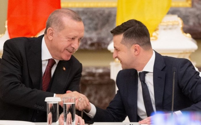       Ərdoğanla Zelenski ilə danışdı:    Gündəm kənd təsərrüfatı məhsullarının ixracı   