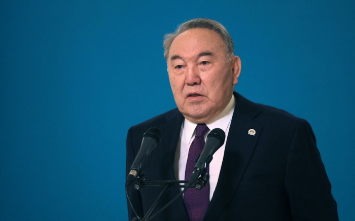    Nazarbayevin statusu konstitusiyadan çıxarılır   