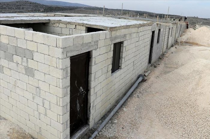   Türkiyə Suriyada 200 min ev tikəcək     
