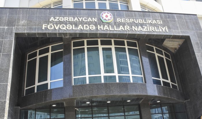    Bakıda küləyin yaratdığı fəsadlar -    VİDEO      