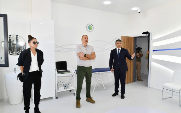    Prezident və birinci xanım Zəngilanda həkimlərlə videobağlantı ilə danışdılar  
   