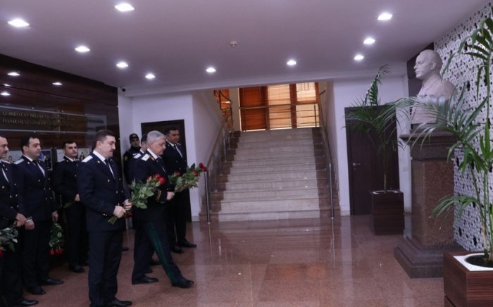 Bakı Şəhər Prokurorluğunda Heydər Əliyev anıldı