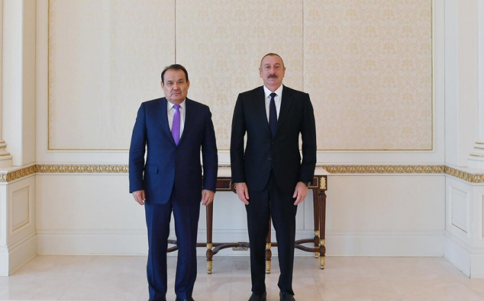   Baghdad Amreyev felicita a Ilham Aliyev  