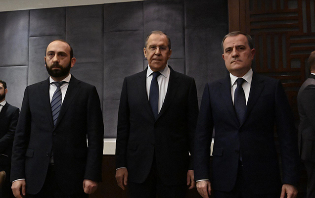 Une réunion des ministres des AE azerbaïdjanais, russe et arménien tenue à Douchanbé - Mise à Jour