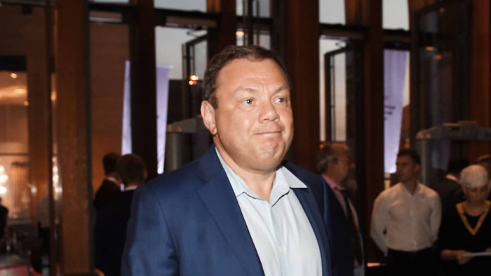    Fransa rusiyalı milyarderin villasının üzərinə həbs qoydu   