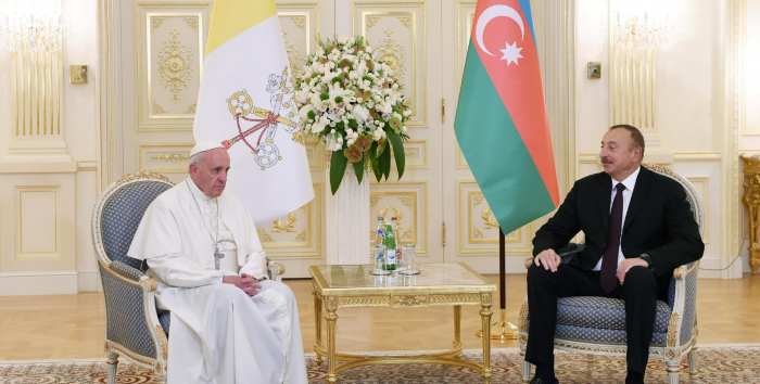  Le président azerbaïdjanais envoie une lettre de félicitations au pape François 