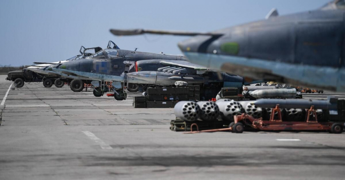 Guerre en Ukraine : la Russie dit avoir abattu trois avions de chasse