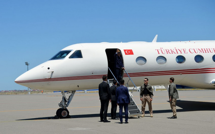    Hulisi Akarın Azərbaycana səfəri başa çatdı -    FOTOLAR     
   