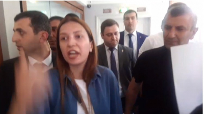  Erməni deputatlar foruma buraxılmadığı üçün dava düşdü -  VİDEO  