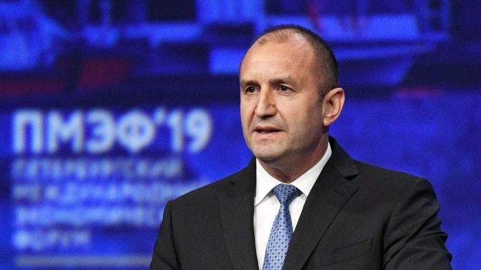 Bolqarıstan prezidentinin korteji qəzaya düşdü-    3 nəfər xəsarət alıb   