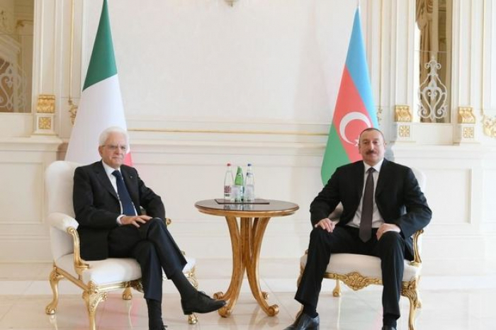  İtalienischer Präsident gratulierte Ilham Aliyev 