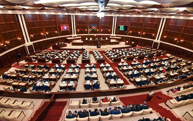    Parlamentin yaz sessiyası başa çatdı    