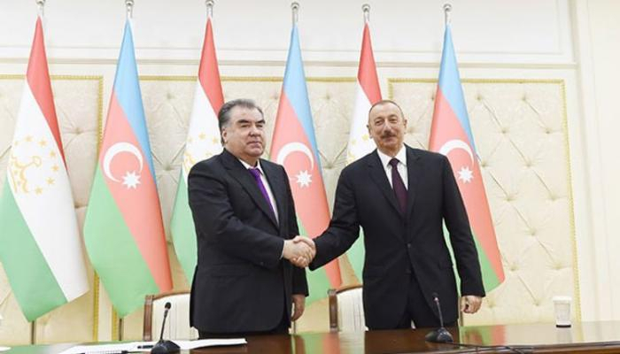     Emoməli Rəhmon İlham Əliyevi təbrik edib    
