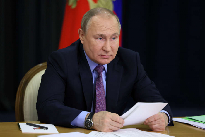    Putin:    "Ərzaq qıtlığının əsl səbəbi Qərbin sanksiyalarıdır"