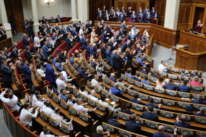    Ukraynada rus musiqisinə və Rusiyadan kitab idxalına    QADAĞA     
   