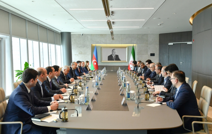 Ministerio de Economía de Azerbaiyán cooperará con el Ministerio de Petróleo iraní en materia de gas natural