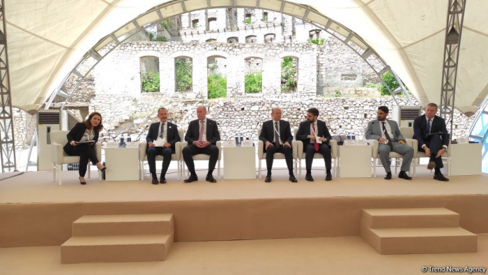  Special session within Baku Energy Week kicks off in Shusha 