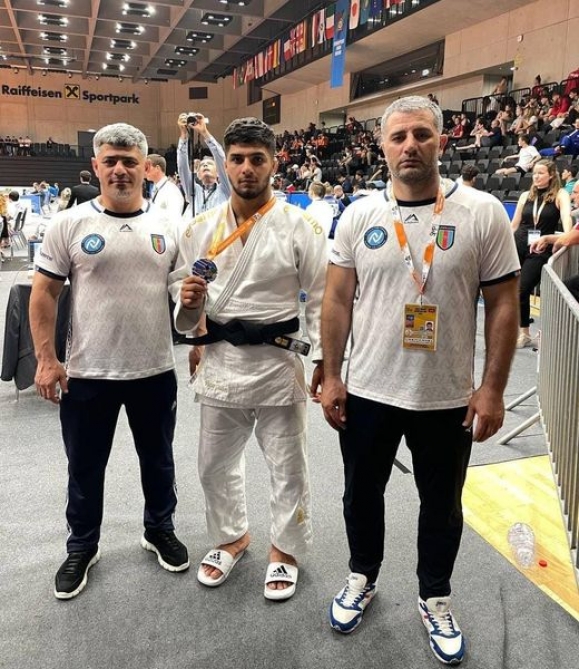 Azerbaijani judokas take two silvers at Graz Junior European Cup 2022