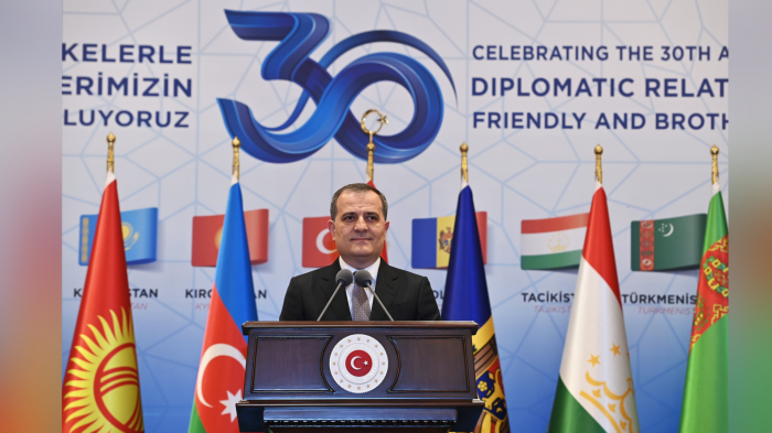   Aserbaidschanischer Außenminister nimmt an Veranstaltung in der Türkei teil  