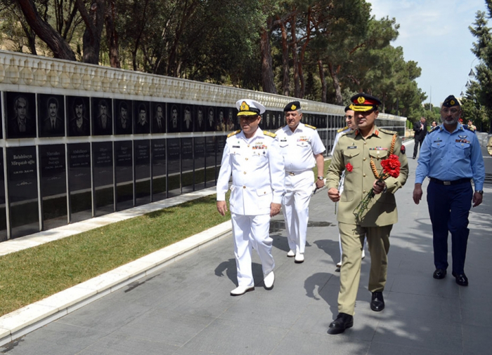   Azerbaijani, Pakistani national defense universities discuss prospects for cooperation in military education  