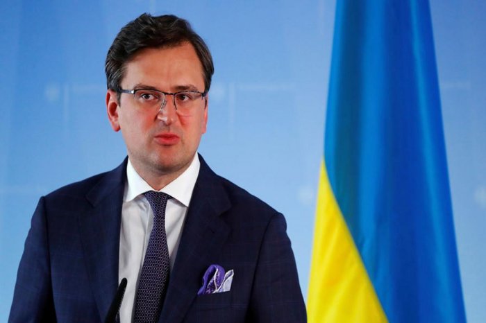 Kuleba Lavrova cavab verib  
