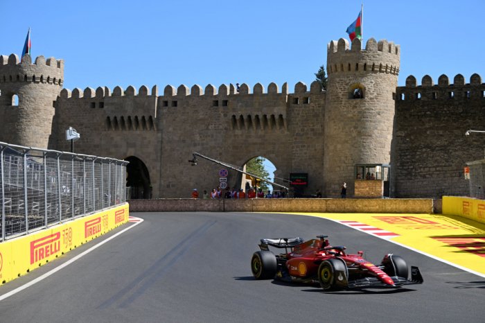 Şəhid ailələri və qazilər "Formula 1"-i izləyir  
