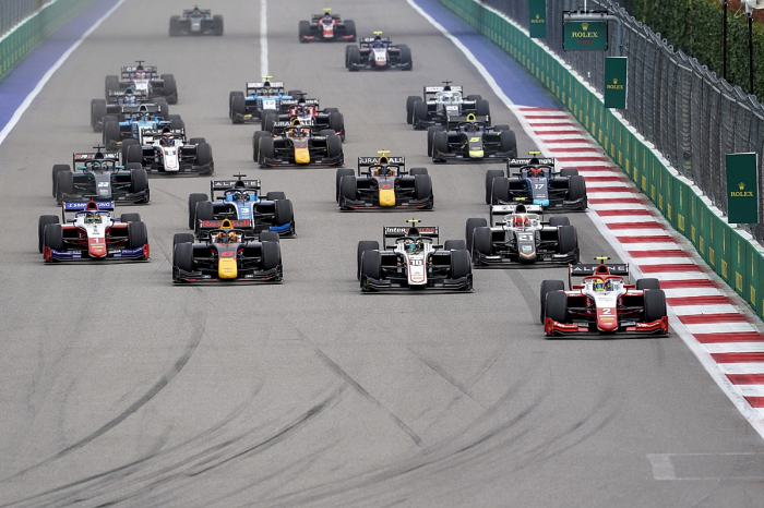   Main Formula 2 race kicks off in Baku   