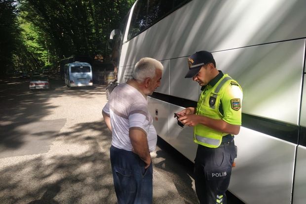 Yol polisi Qubada reyd keçirdi:    Sürücülər cərimələndi   