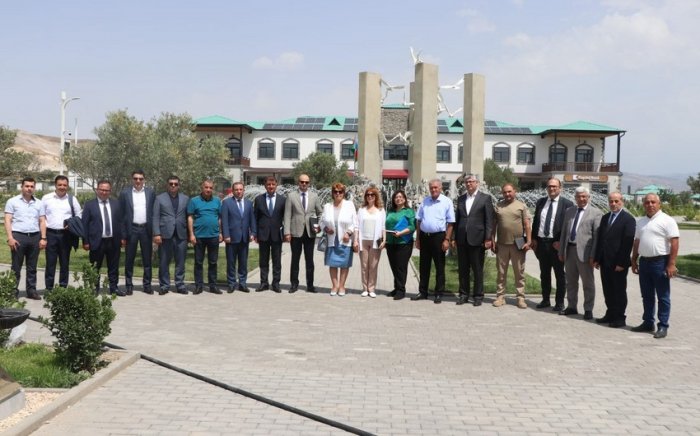    “Ağıllı kənd”də iclas keçirildi -    FOTO     
   