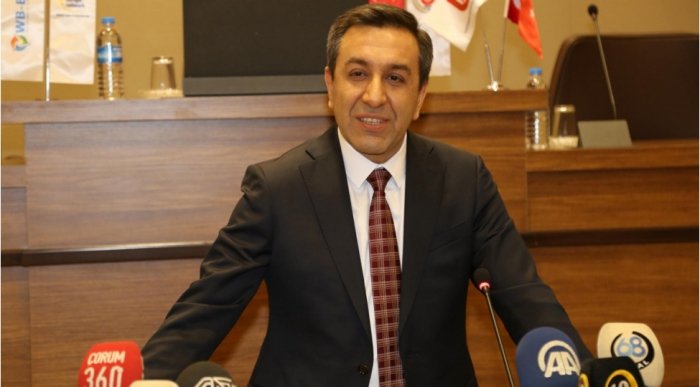      Muhsin Dərə Şuşada şeir dedi:    "Sənsiz bir an, Azərbaycan..."     
