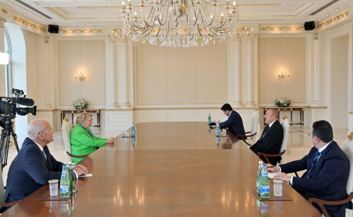   Präsident Ilham Aliyev empfängt UN-Generaldirektorin  