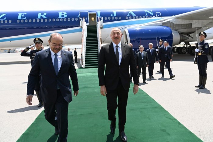     İlham Əliyev Özbəkistana gedib    