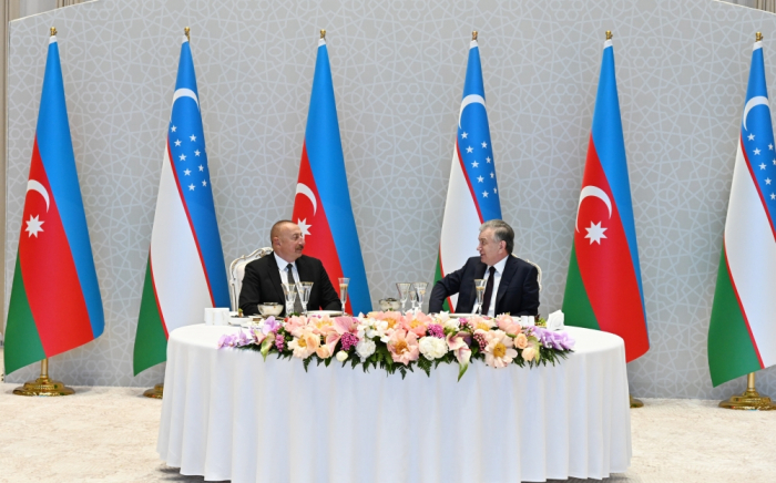   Offizielles Abendessen zu Ehren des Präsidenten Ilham Aliyev veranstaltet  