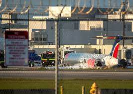 Tres heridos en un avión que se incendió al aterrizar en el aeropuerto de Miami