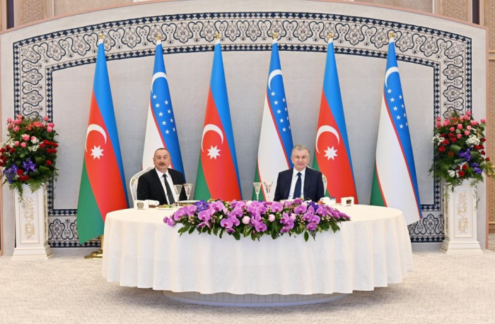  Uzbek President Shavkat Mirziyoyev hosts reception in honor of President Ilham Aliyev  