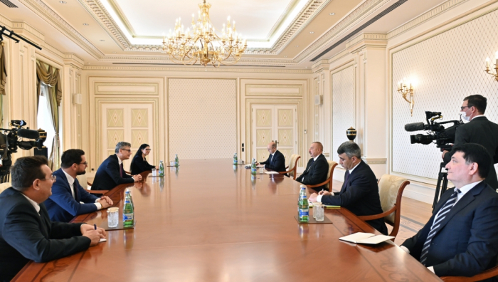  President Ilham Aliyev receives Romanian delegation 