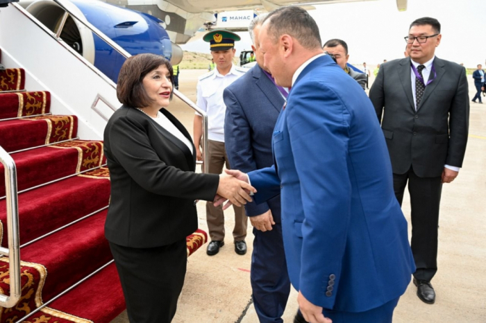 Azerbaijani parliament speaker arrives in Kyrgyzstan