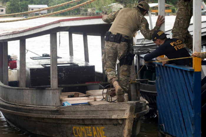 Des effets personnels des deux hommes disparus en Amazonie retrouvés