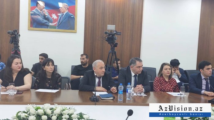    "Yalan məlumat yayan bloggerlərin yaratdığı problemlərlə rastlaşırıq"-    Hakim     
   