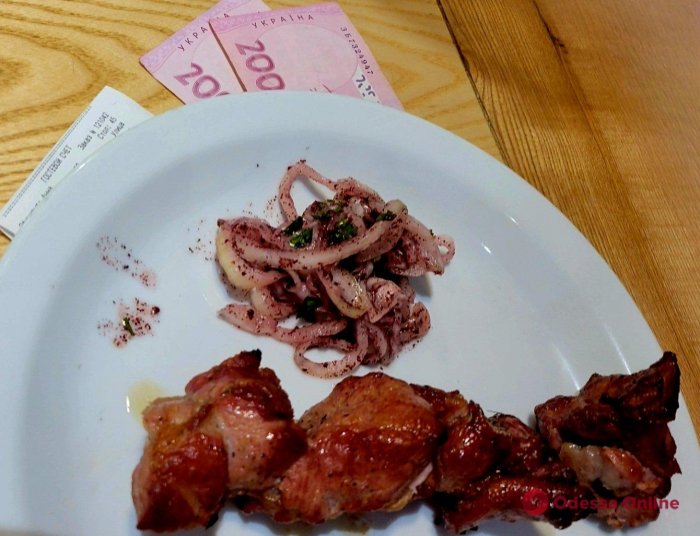Partizanlar kafedə kabab sifariş verən rusları  güllələdilər 