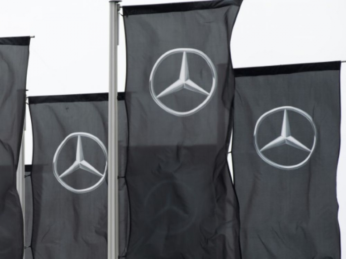 Mercedes rappelle environ un million de voitures