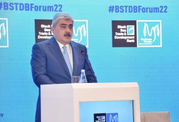 Ministro de Finanzas de Azerbaiyán invita al Banco de Comercio y Desarrollo del Mar Negro a promover proyectos empresariales en Karabaj y Zangazur Oriental