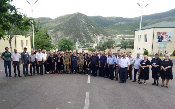 Şəhid ailələri hərbi hissədə -   FOTOLAR 