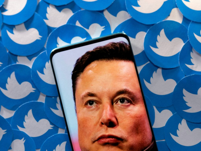 Twitter: Musk menace d