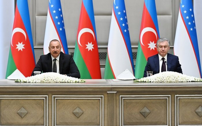    "Atamın işinin davamçısı kimi öz fəaliyyətimdə ikitərəfli münasibətlərə daim xüsusi diqqət ayırıram"  
   