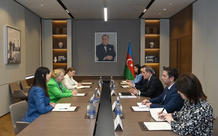    Ceyhun Bayramov Tatyana Valovaya ilə görüşüb   