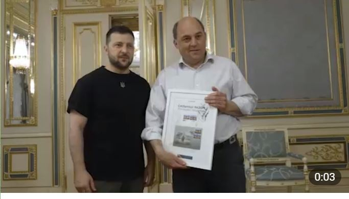    Zelenski Britaniyanın müdafiə nazirinə    məşhur markanı hədiyyə etdi       