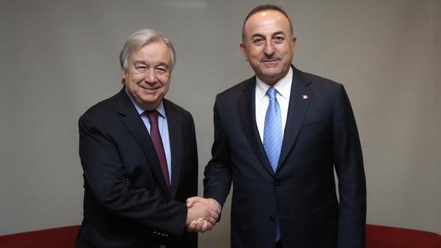 Çavuşoğlu Quterreşlə Ukraynadan taxılın çıxarılmasını müzakirə edib