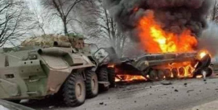    Ukraynada rus tankları vurulub -    VİDEO      
