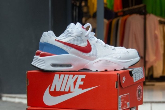 Nike Rusiyanı tamamilə tərk edir